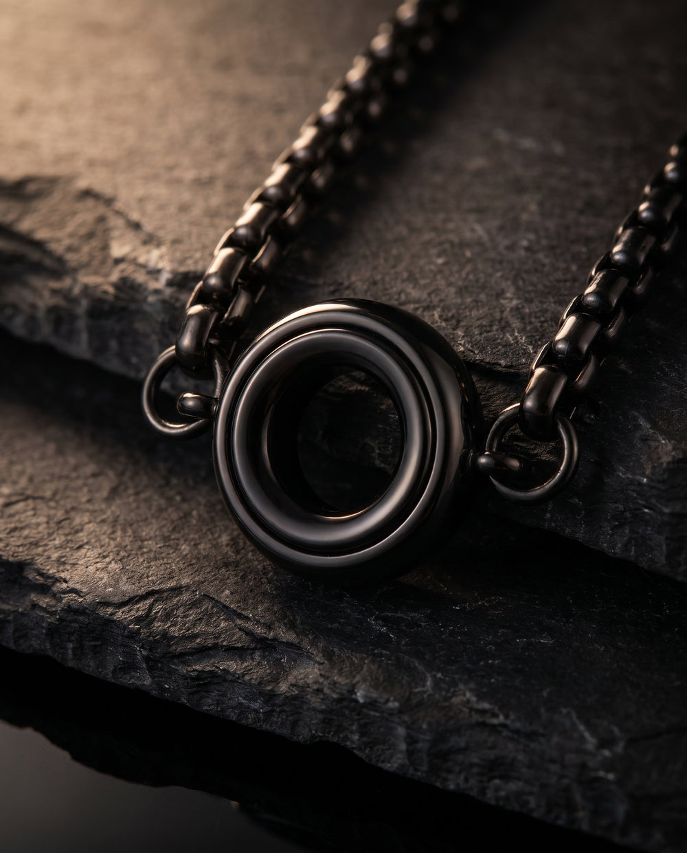 GoBlow Necklace Black — ring connector macro