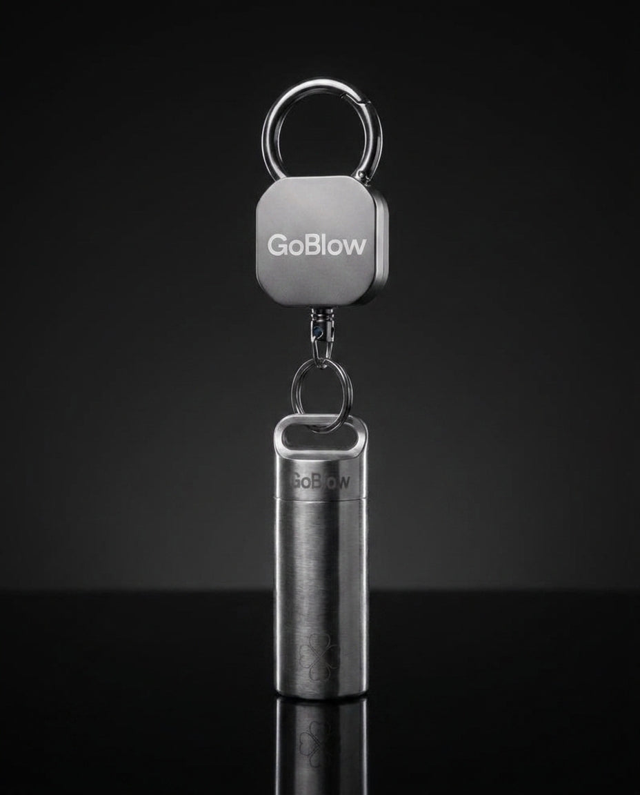 GoBlow Yoyo retractable tether, dark studio